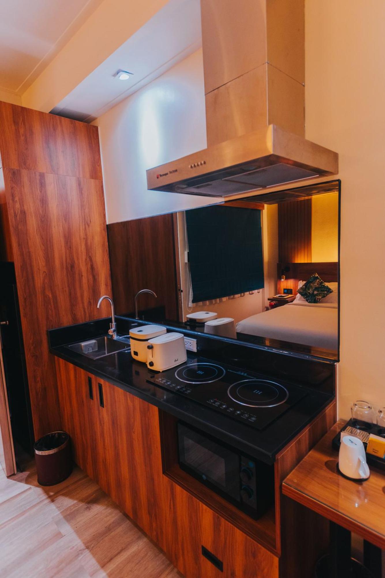 Surestay Studio By Best Western Clarkview Angeles City Exterior photo